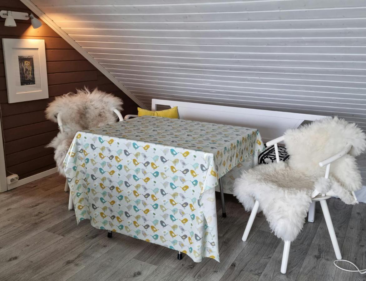 Loftsleilighet Midt I Sentrum Skjervoy Buitenkant foto